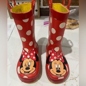 Minnie Rainboots